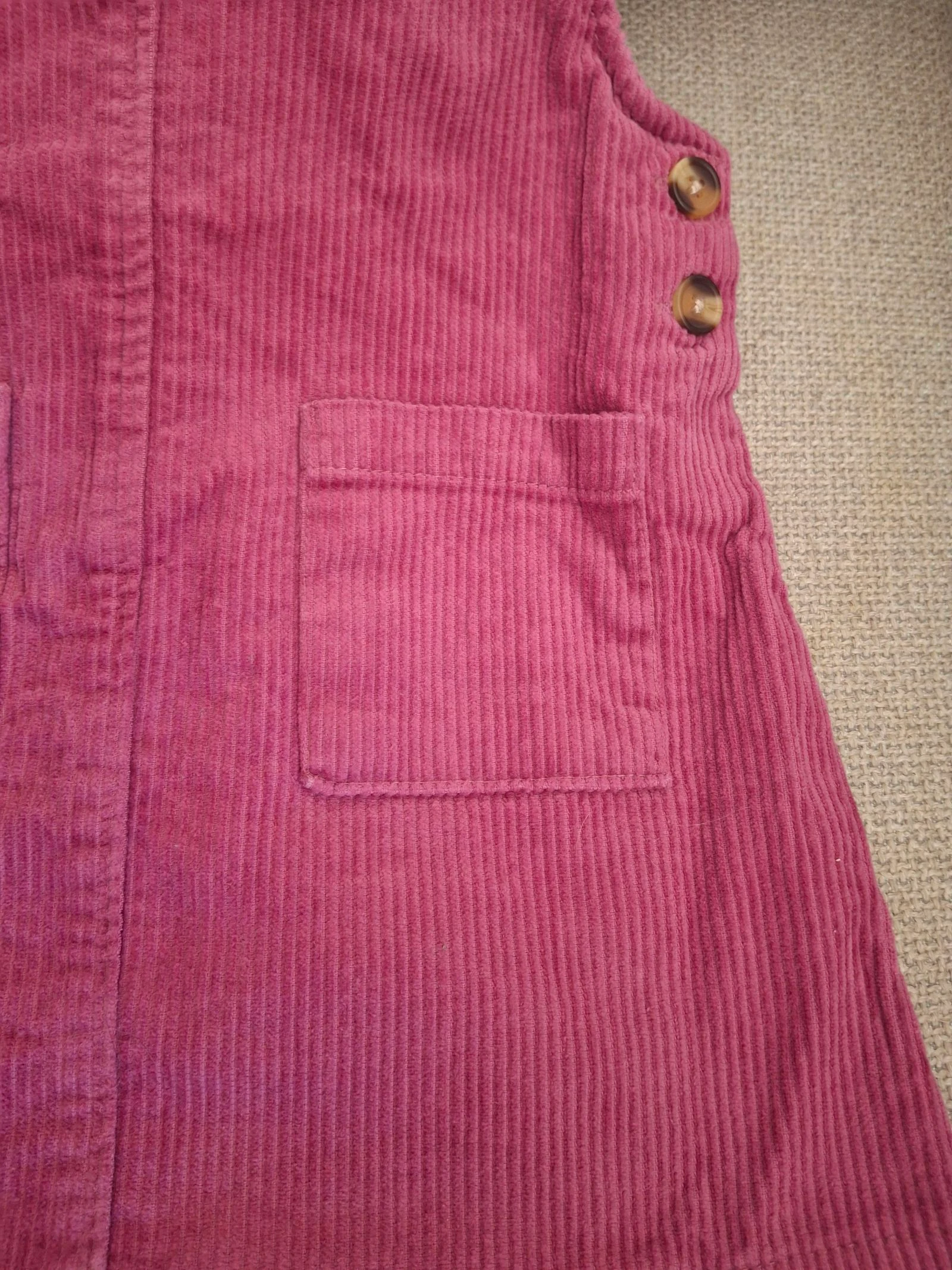 Raspberry pink ribbed velvet overall dress size 6 years kiabi – photo 3